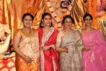 হাজির কাজল, তনুজা, তানিশা, সম্রাট, দেখুন মুম্বইয়ে দুর্গাপুজোয় মুখোপাধ্যায় পরিবারের সদস্যরা