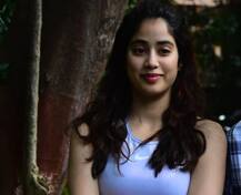 দেখুন জাহ্নবী কপূরের ছবি