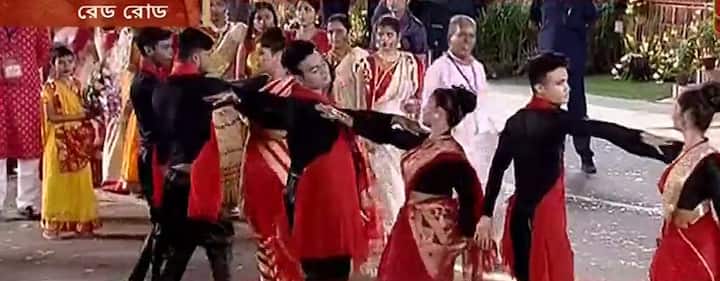 কার্নিভালে অংশ নিয়েছে ৭২টি পুজো কমিটি