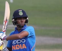 কনিষ্ঠতম ক্রিকেটার হিসেবে ওয়ান ডে ক্রিকেটে দ্বিশতরান যশস্বী জয়সওয়ালের