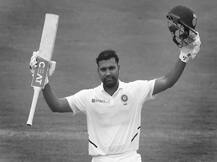 প্রথম ভারতীয় ব্যাটসম্যান হিসেবে ছক্কা মেরে টেস্ট দ্বিশতরান সম্পন্ন করলেন, অনন্য কীর্তি রোহিত শর্মার