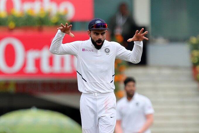 Virat Kohli enforced follow-on for the eighth time time, most by an Indian captain আজহারকে টপকে ভারতীয় অধিনায়কদের মধ্যে সবচেয়ে বেশিবার ফলো-অন করানোর রেকর্ড বিরাটের