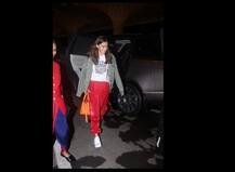 দেখুন, এয়ারপোর্টে ক্যামেরাবন্দি আলিয়া ভট্ট, চললেন লন্ডনে