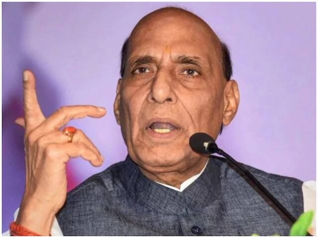 মুখের মত জবাব দেবে সেনা, পাকিস্তানের পরমাণু যুদ্ধের হুমকির জবাব রাজনাথের