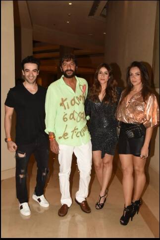 অভিনেতা চাঙ্কি পান্ডে ও অন্যান্যরা