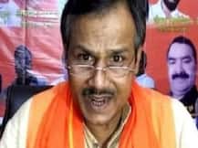 কমলেশ তিওয়ারির পরিবারকে ১৫ লক্ষ টাকা সাহায্য যোগীর, বারবার কোপানোর পর মুখে গুলি, বলছে ময়নাতদন্ত রিপোর্ট