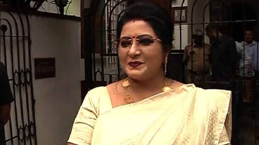 Baisakhi Banerjee met Partha Chatterjee at the latter's house, triggers speculation তৃণমূলে ফেরার জল্পনা বাড়িয়ে পার্থর বাড়িতে বৈশাখী