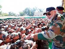 পাক অধিকৃত কাশ্মীর বেআইনিভাবে দখল করা হয়েছে, এখনও কাঁটা ফোটায়, সেনাদের সঙ্গে দীপাবলী পালন করতে গিয়ে বললেন প্রধানমন্ত্রী