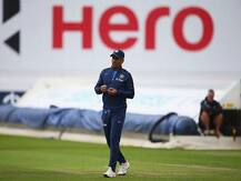 ধোনির অবসর জল্পনা নিয়ে ফের সরগরম ট্যুইটার, অনুরাগী ও ট্রোলারদের মধ্যে জোর বাকযুদ্ধ