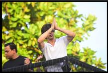 জন্মদিনে ল্যান্ডস এন্ড মন্নতে শাহরুখ শো, হাত নাড়িয়ে অভিবাদন আব্রামেরও