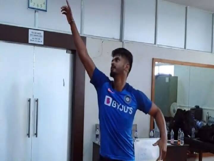 IND vs BAN: Shreyas Iyer Beats KL Rahul In Rope Challenge Ahead Of 2nd T20I দেখুন: রোপ চ্যালেঞ্জে কেএল রাহুলকে হারালেন শ্রেয়স আয়ার