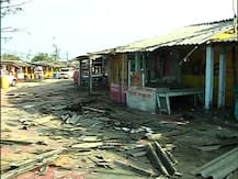 ছবিতে দেখুন: ঘূর্ণিঝড় ‘বুলবুল’-এর ধ্বংসলীলার ঝলক