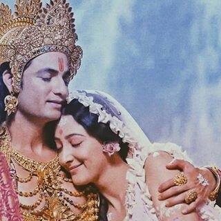 বুদ্ধ টিভি সিরিয়াল থেকে পরিচিত হয়ে ওঠা অভিনেতা হিমাংশু কোহলিও রাম হয়েছেন। 