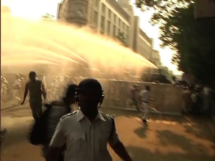 তৈরি ছিল চারটি জলকামান।