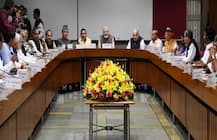 সোমবার থেকে শুরু সংসদের শীতকালীন অধিবেশন, সর্বদল বৈঠকে ফারুক আবদুল্লাকে অধিবেশনে যোগ দিতে দেওয়ার পক্ষে সওয়াল বিরোধীদের