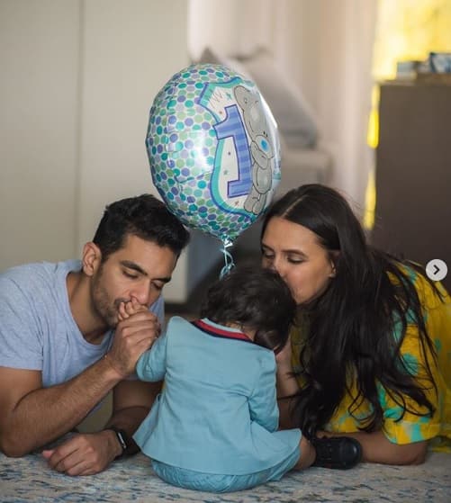  এক বছর পূর্ণ করল নেহা ধুপিয়া আর অঙ্গদ বেদীর কন্যা মেহর ধুপিয়া বেদী।