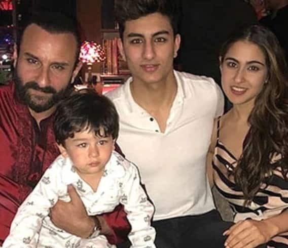 সোশ্যাল মিডিয়ায় করিনা পুত্র অত্যন্ত জনপ্রিয়। 