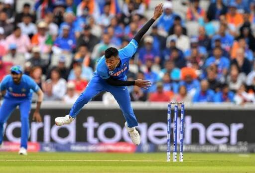 চোট সেরেছে, এখন তিনি ফিট। টুইটারে জানালেন হার্দিক পাণ্ড্য। 