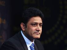 দেখুন: মহারাষ্ট্রের ন্যাশনাল পার্কে তোলা বাঘিনীর দুরন্ত কিছু ছবি শেয়ার করলেন কুম্বলে, প্রশংসায় অনুরাগীরা