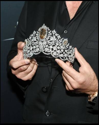 মিস ইউনিভার্সের সেই তাজ