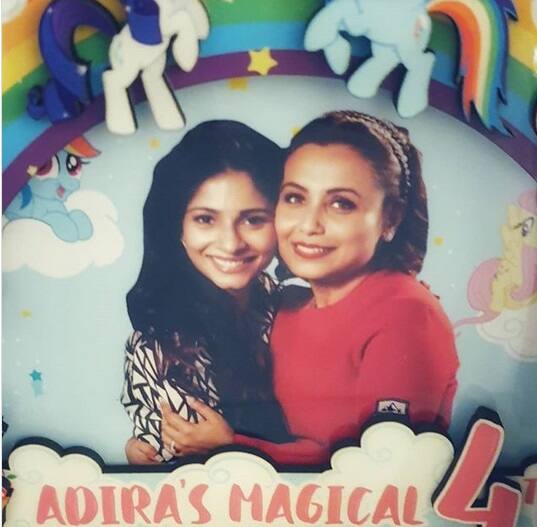 বোন তনিশা ও রানির ছবি। 