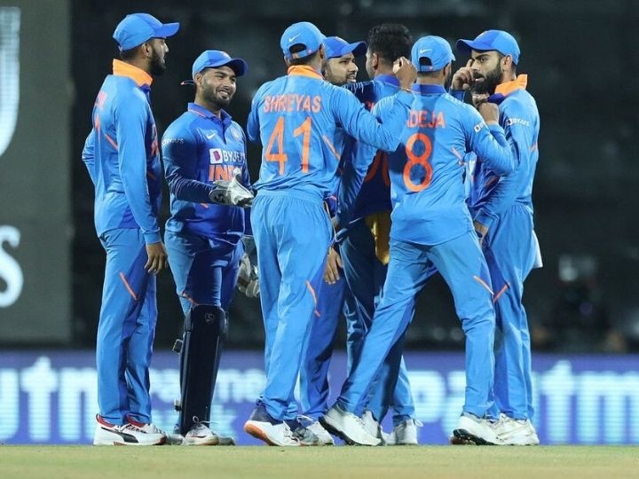 IND vs WI, 2nd ODI, Preview: India Aim To Overcome Chennai Drubbing In Vizag বিশাখাপত্তনমের ম্যাচে সিরিজে ঘুরে দাঁড়ানোর লড়াই কোহলি-ব্রিগেডের
