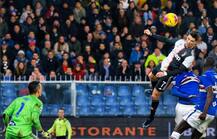 প্রায় সাড়ে ৮ ফুট লাফিয়ে হেড করে রোনাল্ডোর গোল, দেখুন ভিডিও