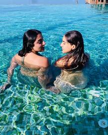 দেখুন! বন্ধুর সঙ্গে সমুদ্রতীরে ছুটি কাটাচ্ছেন সারা আলি খান