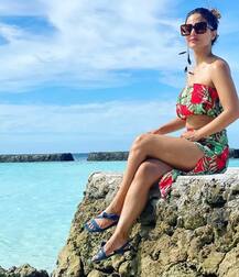 দেখুন: মলদ্বীপে হিনা, ছবি ঝড় তুলল সোশ্যাল মিডিয়ায়