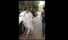 ছবিতে দেখুন: ডাবিংয়ে এলেন, কিন্তু আলাদাই, ব্রেক-আপের গুঞ্জন উসকে দিলেন কার্তিক-সারা