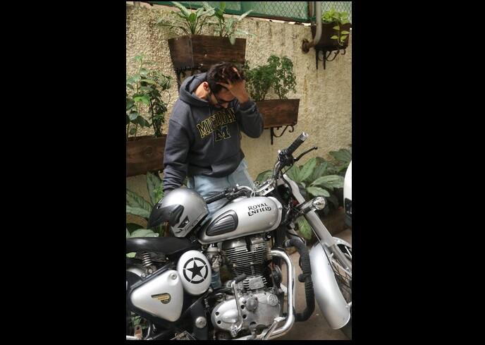 তাহলে কি কর্মব্যস্ততাই ব্রেক আপের কারণ? সব ছবি- মানব মঙ্গলানি