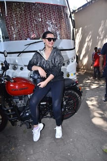 ভাল কাজ করে ভুলে যেতে হয়! করোনা-অনুদান নিয়ে ট্রোলের জবাবে কড়া সোনাক্ষী