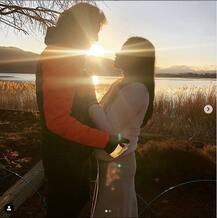 জাপানে নতুন বছর কাটাচ্ছেন মিলিন্দ সোমান ও অঙ্কিতা