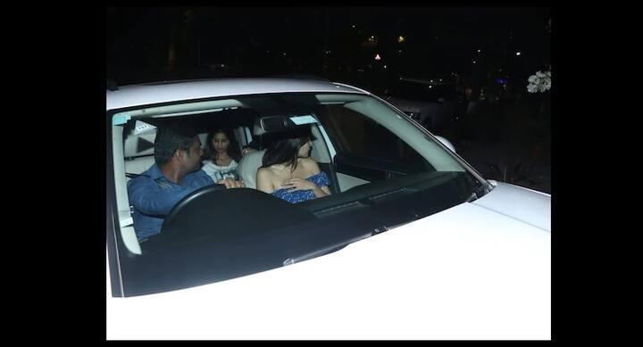 সব ছবি - মানব মঙ্গলানি