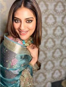 গতকাল ৩০-এ পড়েছেন নুসরত, মিমি শেয়ার করলেন দুজনের কিছু ছবি