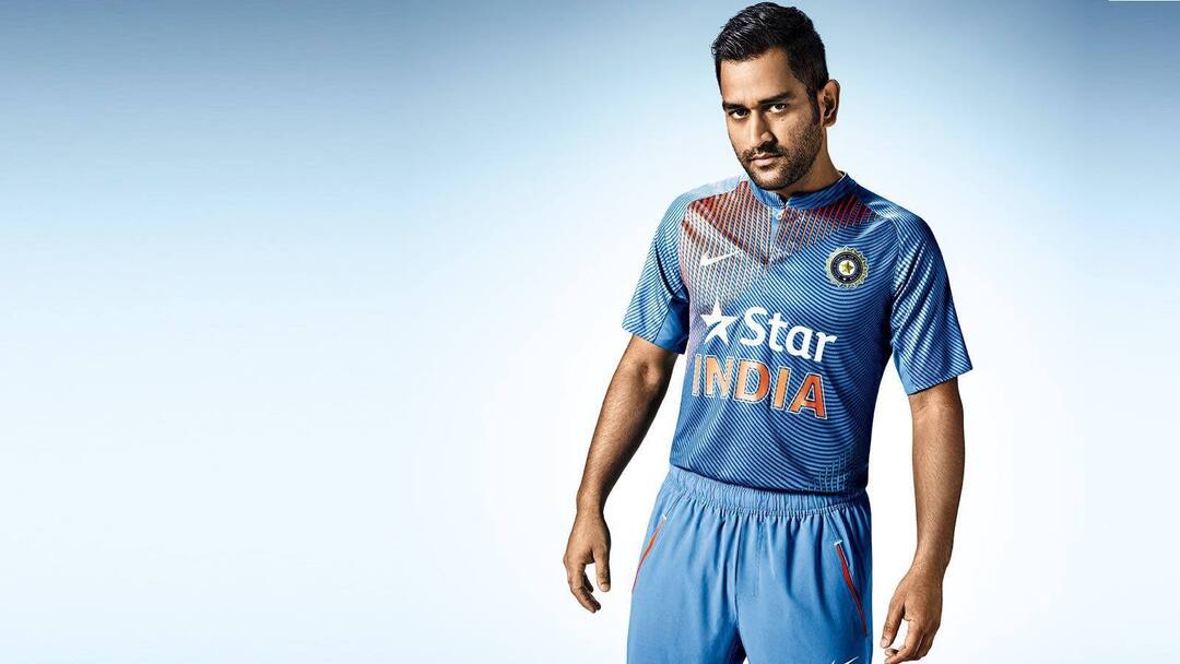 MS Dhoni may end his ODI career soon: Ravi Shastri ওয়ান ডে ক্রিকেট থেকে শীঘ্রই অবসর নিতে পারেন ধোনি, ইঙ্গিত শাস্ত্রীর