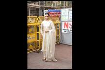 দেখুন, 'ছপাক' মুক্তির পর সিদ্ধি বিনায়ক মন্দিরে পুজো দিলেন দীপিকা