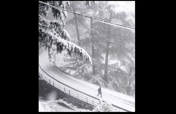 শিমলায় তাপমাত্রা নেমেছে ৩.৭ ডিগ্রি। লাহুল-স্পিতিতে তাপমাত্রা নেমেছে 