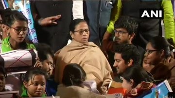 Mamata Banerjee participates in a demonstration being held by TMCP against CAA and NRC পশ্চিমবঙ্গে নাগরিক আইন কোনও ভাবেই কার্যকর হবে না, জানালেন মমতা বন্দ্যোপাধ্যায়