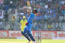 ভারতের পঞ্চম ব্যাটসম্যান হিসেবে একদিনের আন্তর্জাতিকে অস্ট্রেলিয়ার বিরুদ্ধে ১,০০০ রান ধবনের