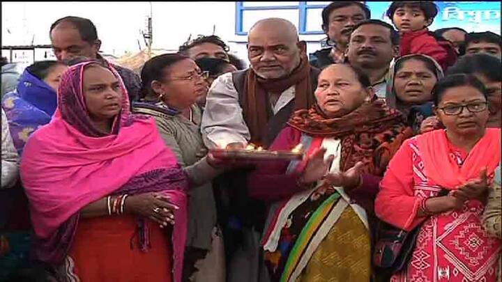 কাল মকর সংক্রান্তিতে গঙ্গাসাগরে পুণ্যস্নান। ইতিমধ্যেই পুণ্যার্থীরা ভিড় জমাতে শুরু করেছেন সমুদ্রতটে। 