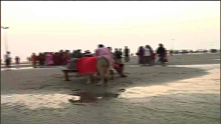 বসানো হয়েছে প্রায় ১০০০ সিসি ক্যামেরা। নিরাপত্তায় ১০ হাজার পুলিশ কর্মী। বসেছে ১৫০টি কন্ট্রোল রুম।