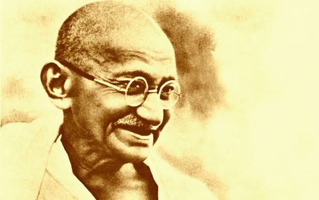 World's richest man Jeff Bezos lands in India, pays respects to Mahatma Gandhi ভারতে পা রেখেই মহাত্মা গাঁধীর সমাধিতে শ্রদ্ধাজ্ঞাপন বিশ্বের সবথেকে ধনী ব্যক্তির