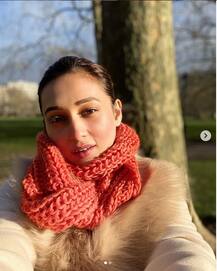 মিমি পোস্ট করলেন তাঁর ইউরোপ ট্যুরের আরও কিছু ছবি