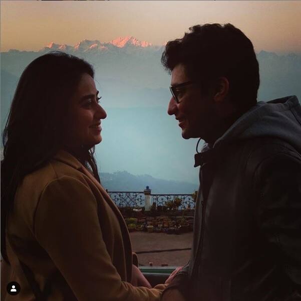 পাহাড়ের কোলে ঋধিমার জন্মদিনের আগে একান্তে সময় উপোভোগ করছেন তাঁরা।