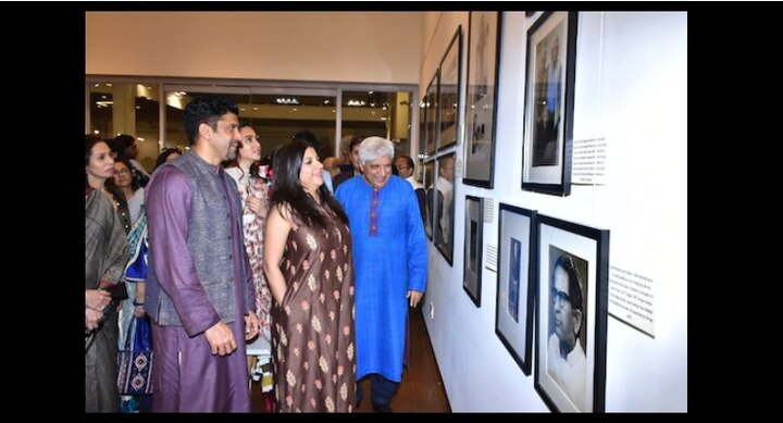শিবানীর উপস্থিতি স্বাভাবিক ভাবেই নজর কাড়ে আলোকচিত্রীদের।