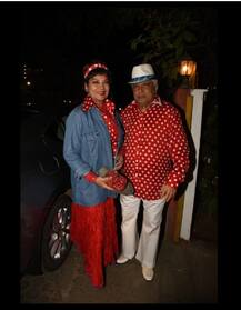 জাভেদ আখতারের রেট্রো থিম জন্মদিনের পার্টি, হাজির আমির, অনিল, ফারহা ও অন্যান্য সেলেবরা