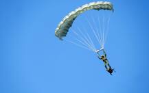 উত্তর-পূর্বের মাঝ-আকাশে বৃহত্তম মহড়া করল সেনা-কমান্ডোরা