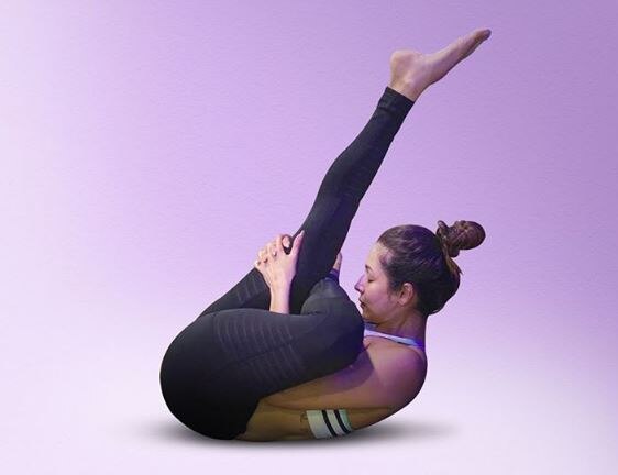 Malaika Arora nails a new yoga posture; shares how it can be done মালাইকা অরোরা পোস্ট করলেন যোগের নয়া পোজ, জানালেন, কীভাবে করতে হবে