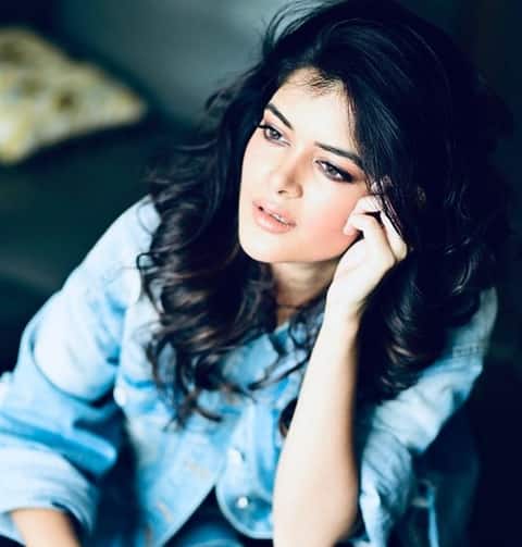 শিগগিরই বড় পর্দায় আসতে চলেছেন মধুমিতা সরকার। 